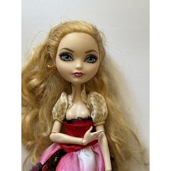 EVER AFTER HIGH Doll First Chapter APPLE WHITE Daughter Snow White 2012 Mattel - Picture 2 of 3